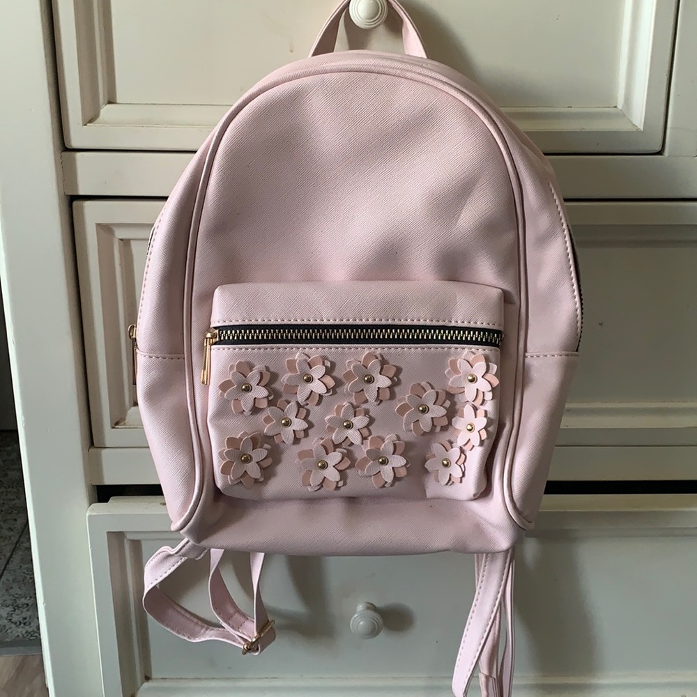 BNWOT beautiful baby pink backpack with flower detail on front pocket